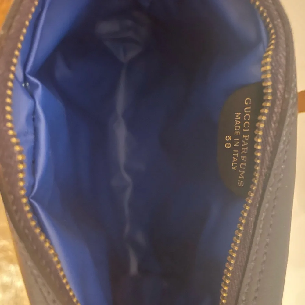 Authentic Gucci Parfums Vintage Clutch – Sherry Line, Navy Blue - Picture 6 of 7